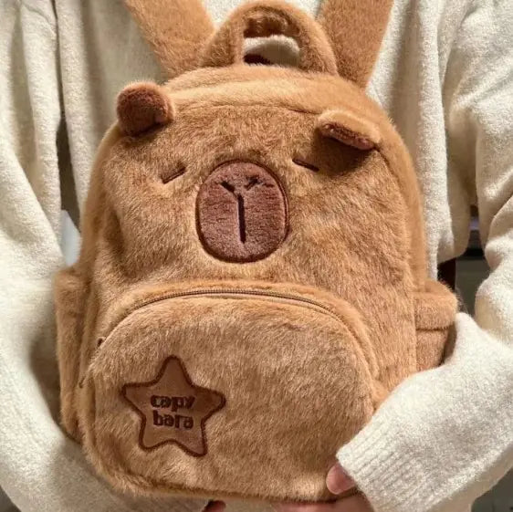 MOCHILA DE PELUCHE DE CAPIBARA